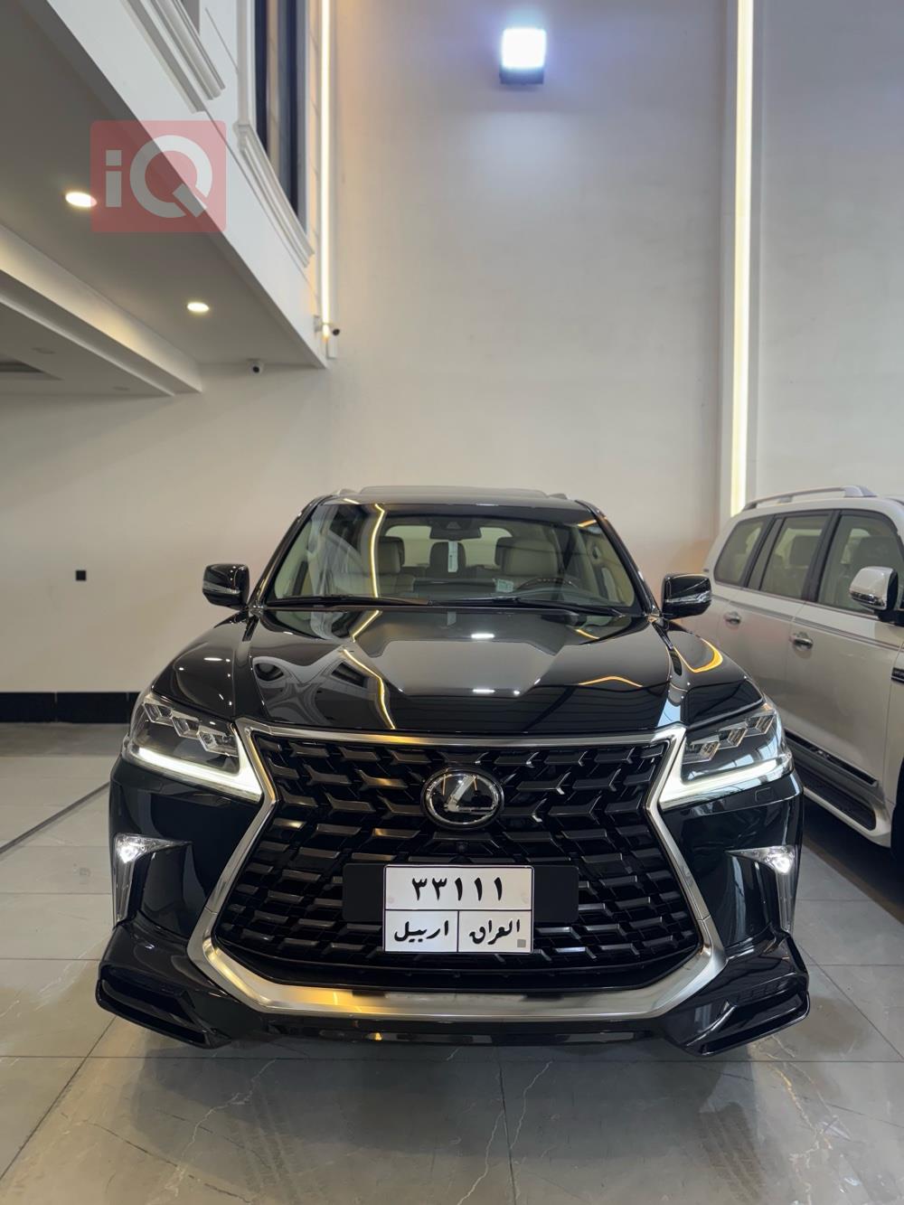 Lexus LX